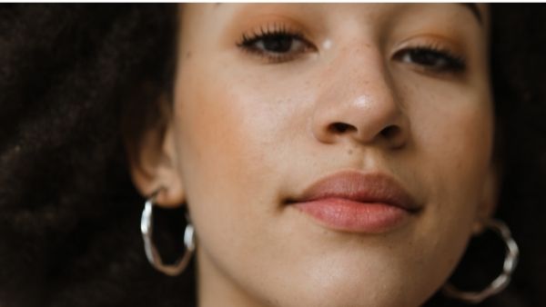 Anniversary Gifts for Her Gift Idea 13: New Pair of Earrings