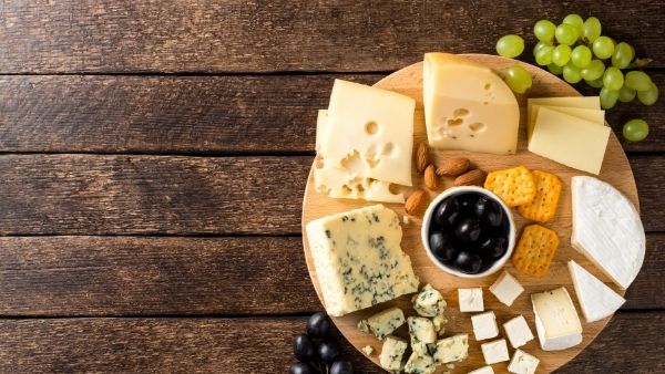 Anniversary Gifts for Parents Idea 7: Cheese Board